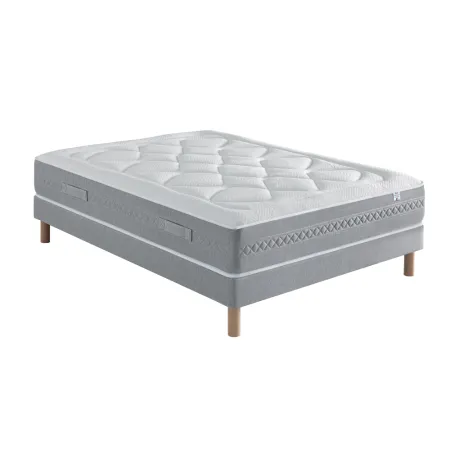 Ensemble Matelas Douces Nuits Mirage Mousse HR 35kg/m3 + Viscoélastique + Sommier Base Ferme